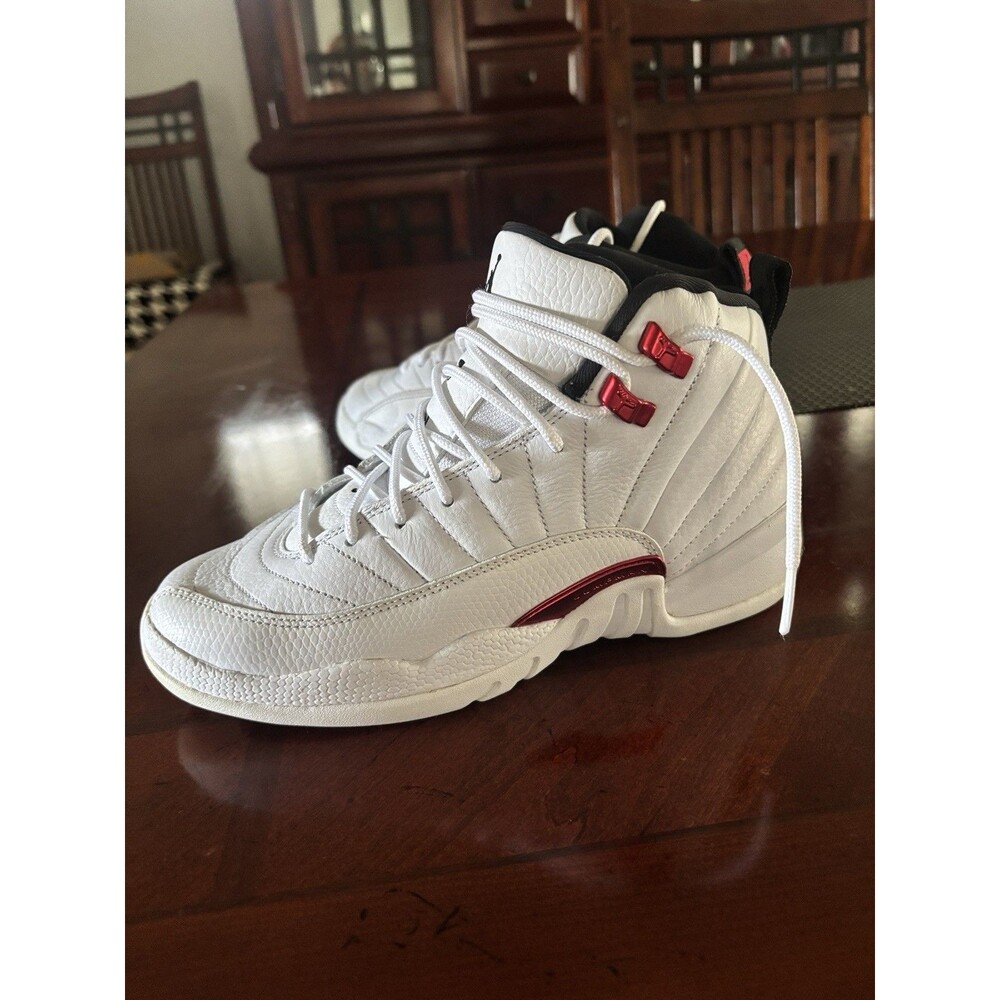 Jordan 12 Retro Twist White University Red Sz 6.5Y/Wms Sz 8 GS 153265-106